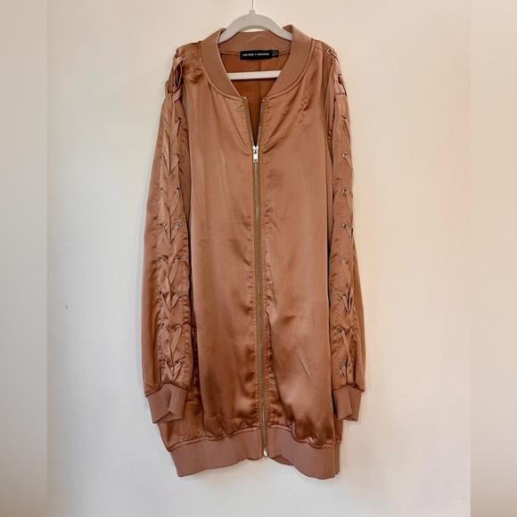 Carli Bybel Missguided Lace Up Arm Satin Long Bomber Jacket Tan Sz 8 Relaxed Fit - Picture 8 of 13